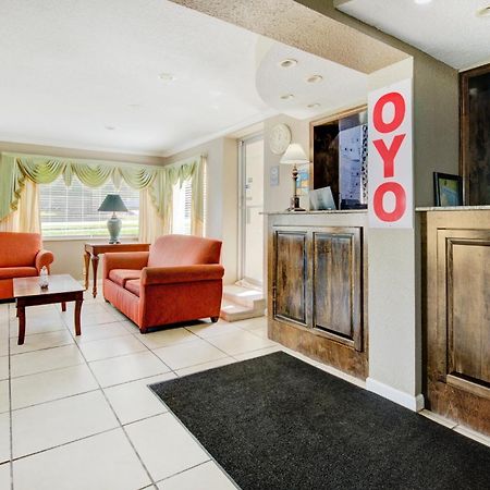 Oyo Hotel Douglas Ga Us-441 エクステリア 写真
