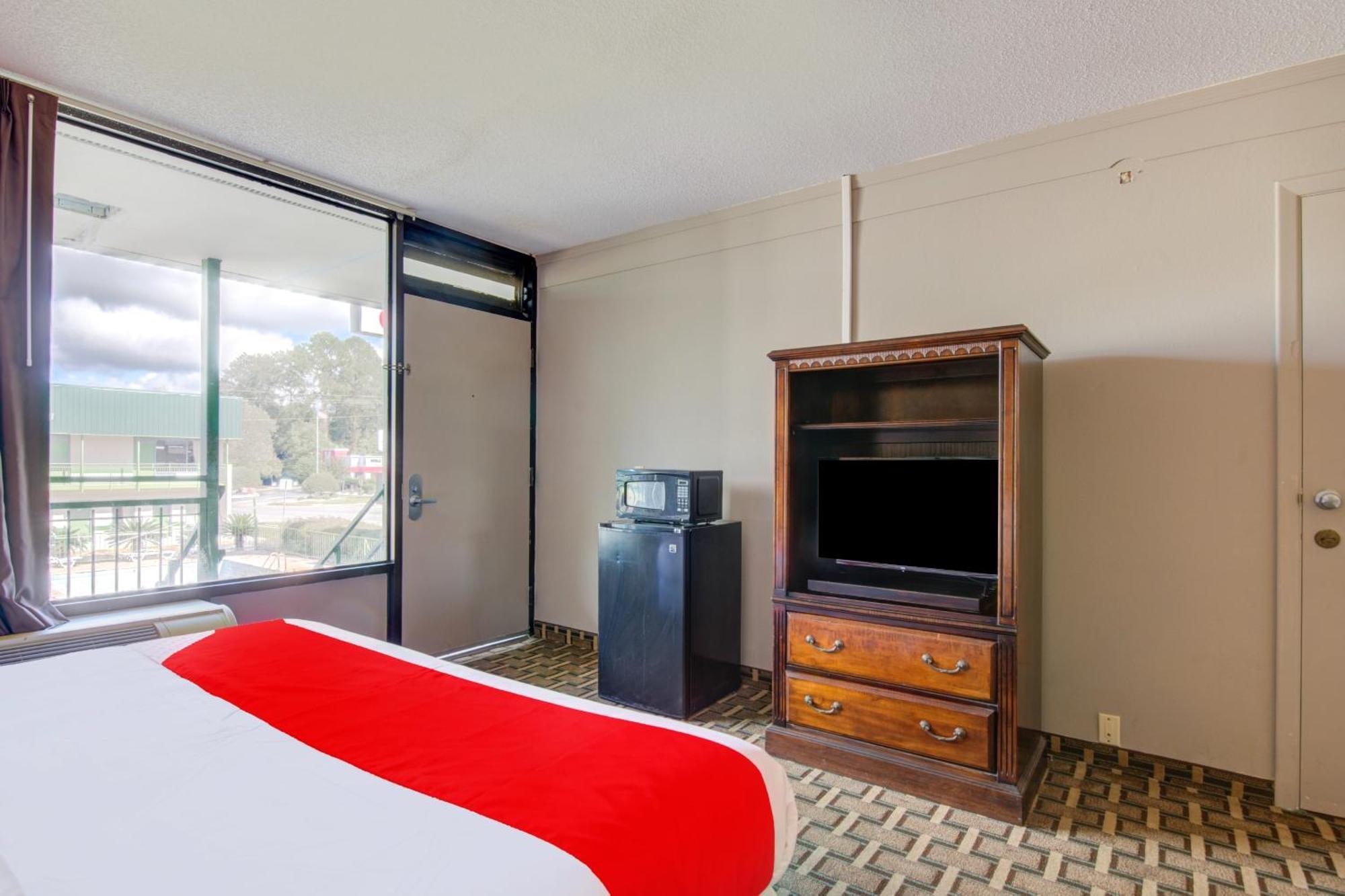 Oyo Hotel Douglas Ga Us-441 エクステリア 写真