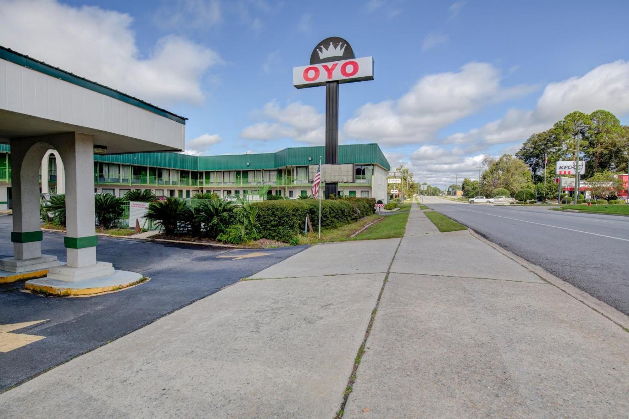 Oyo Hotel Douglas Ga Us-441 エクステリア 写真