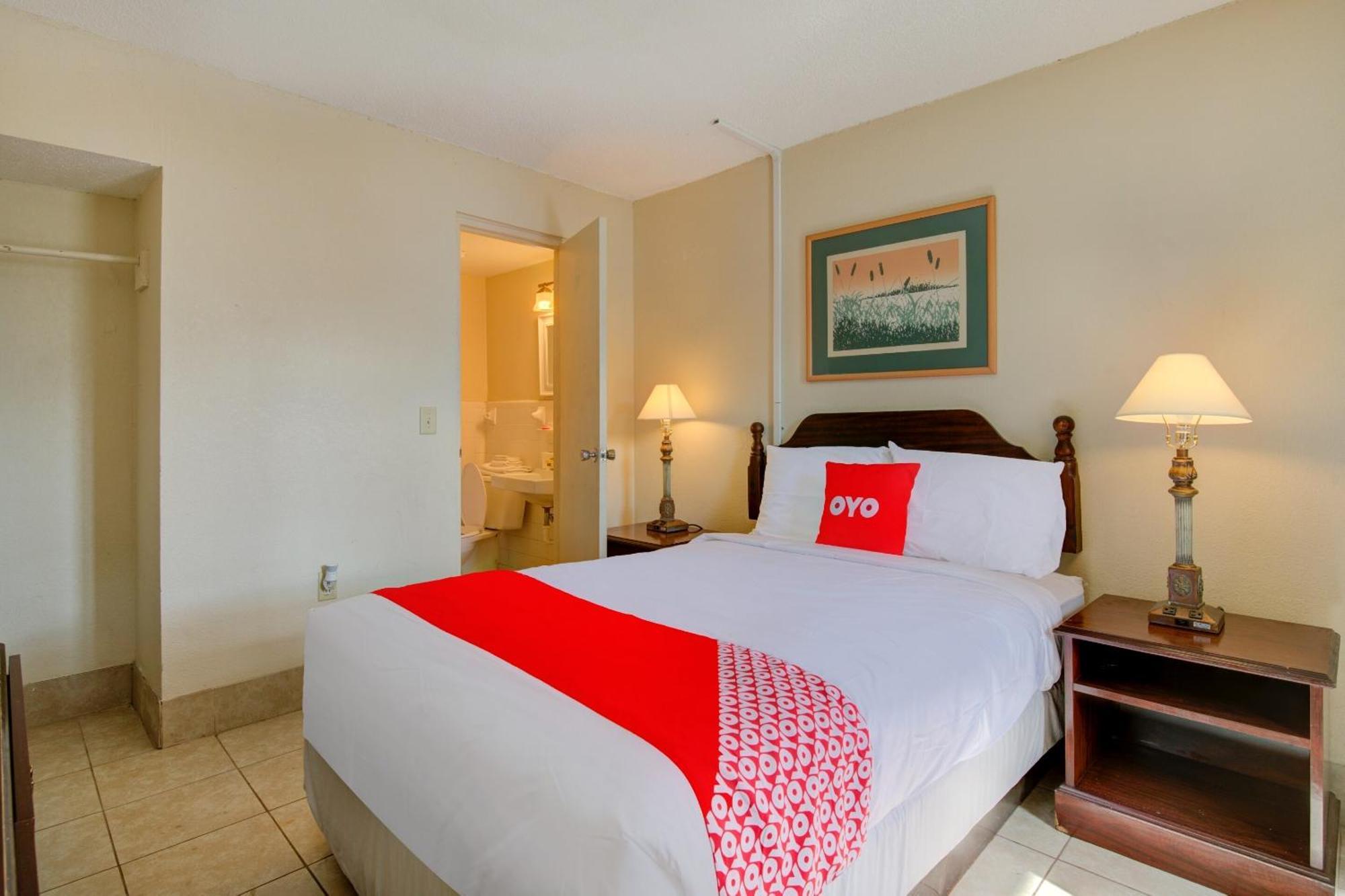 Oyo Hotel Douglas Ga Us-441 エクステリア 写真